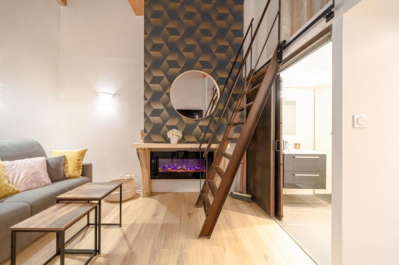 Le Petit Platiere - Renovated Apartment - Terreaux Лион Екстериор снимка