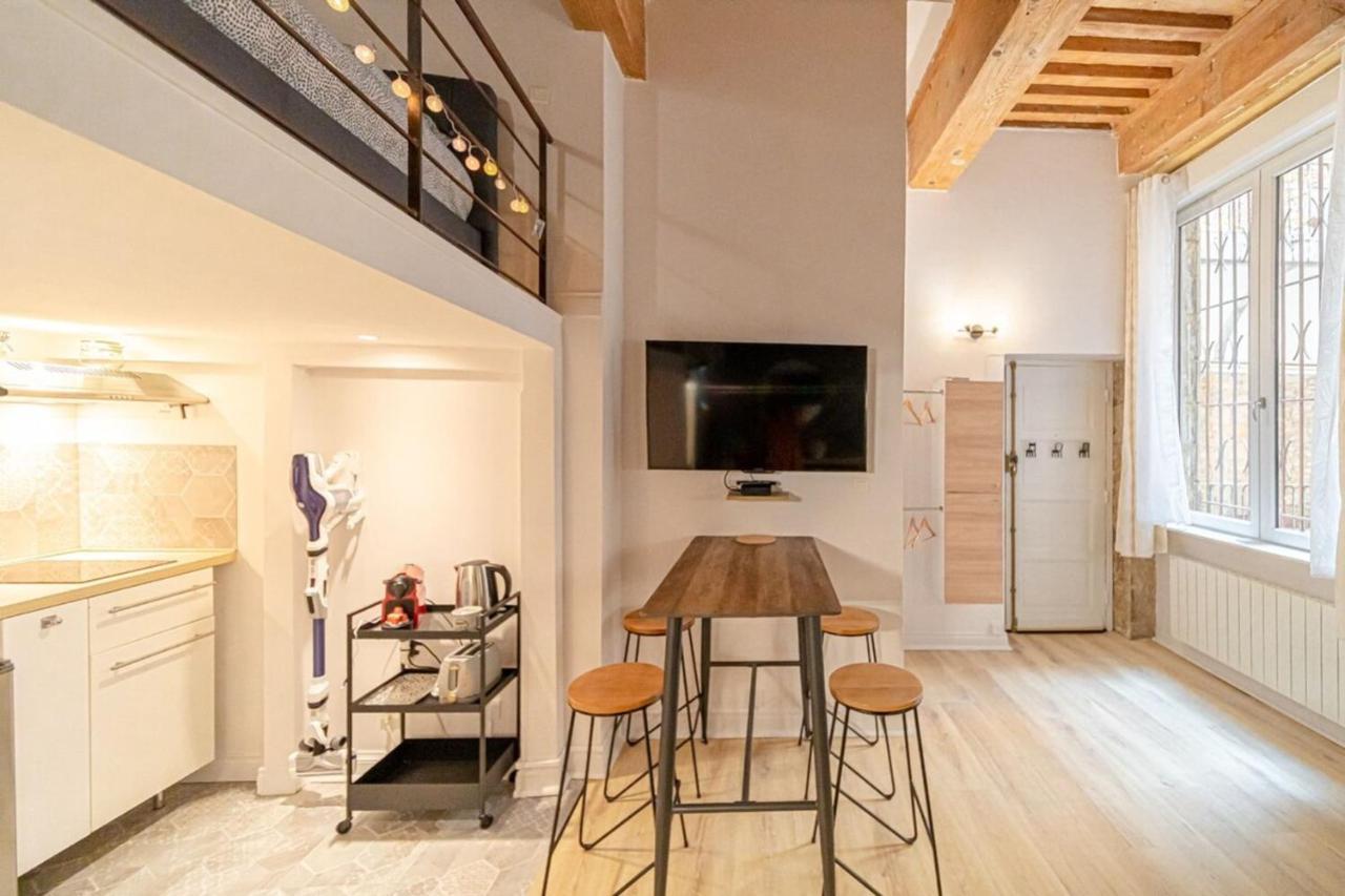 Le Petit Platiere - Renovated Apartment - Terreaux Лион Екстериор снимка